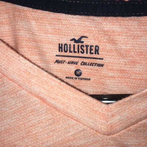 coral hollister tshirt - Picture 3 of 4